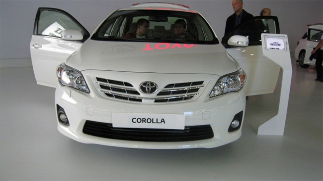 Toyota Corolla - лидер продаж 2013