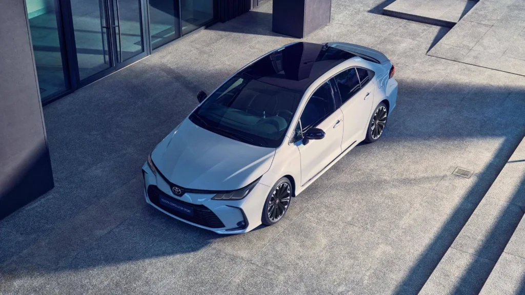 Фото Toyota Corolla сверху