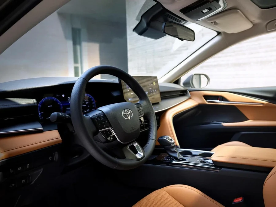 Фото руля в Toyota Camry