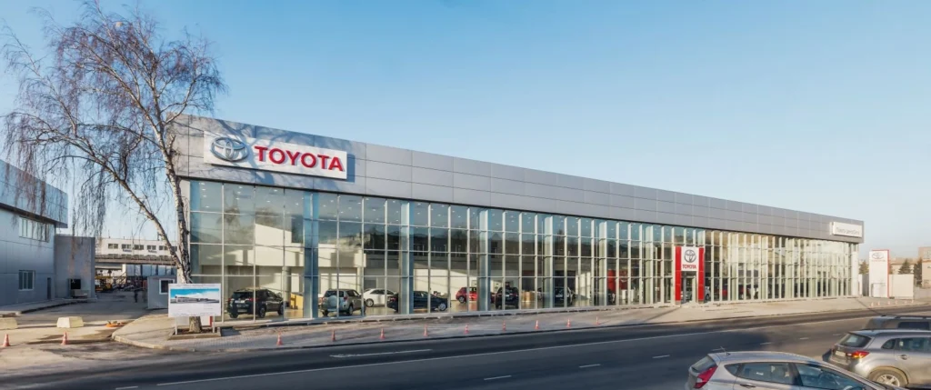 Фото автосалона Major Toyota Магистральная
